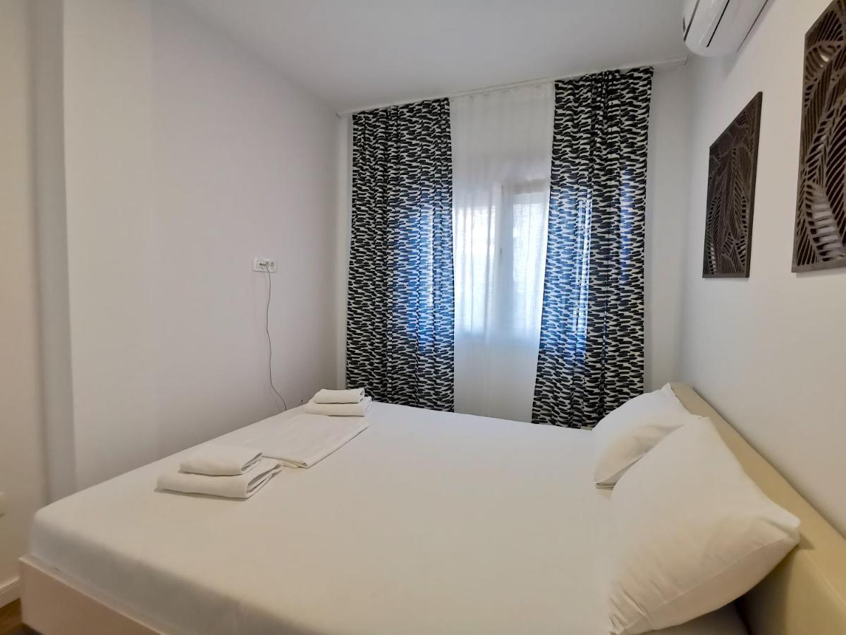 Apartments Lora Zmajeva, 7 Budva Exterior photo