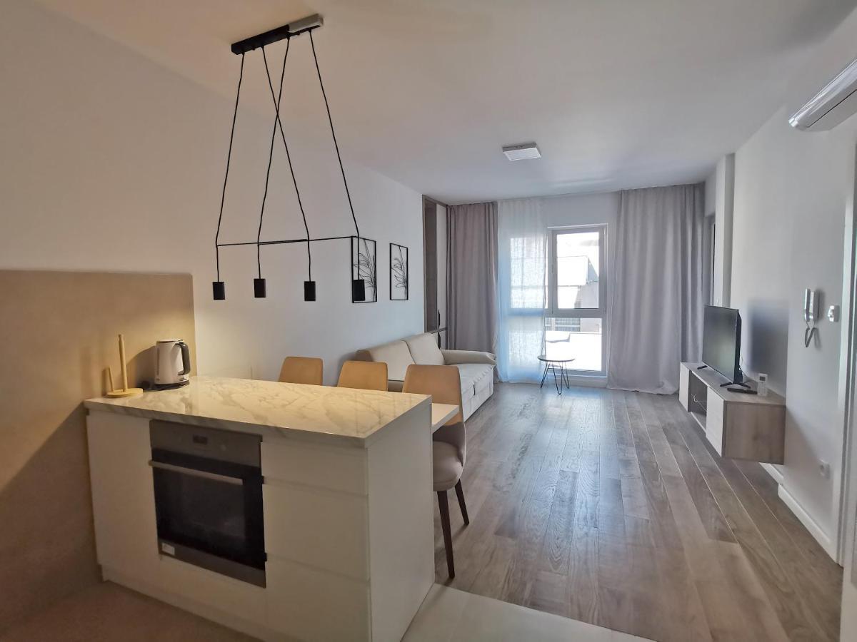 Apartments Lora Zmajeva, 7 Budva Exterior photo
