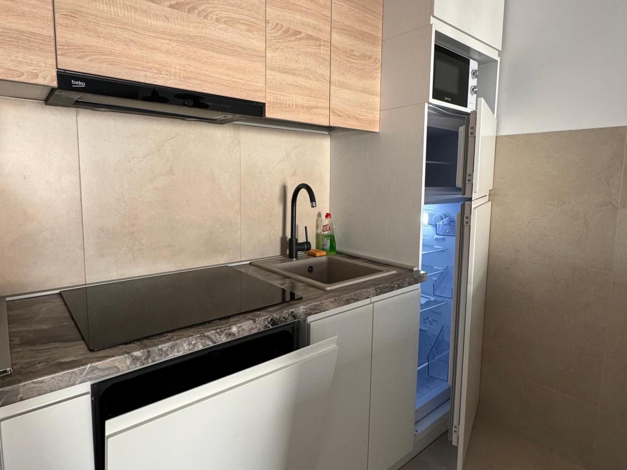 Apartments Lora Zmajeva, 7 Budva Exterior photo